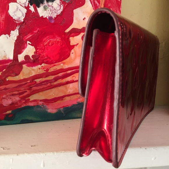 Marc Jacobs Red Mirrored Heart Leather Clutch - Picture 4 of 7